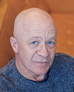 Official profile picture of Lee Fealy
