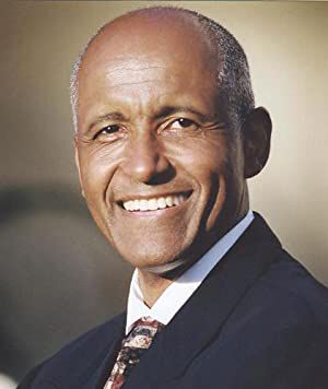 Official profile picture of Leon Michael Jones