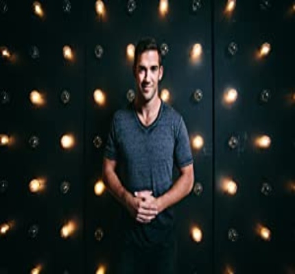 Official profile picture of Lewis Howes