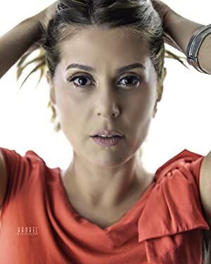 Official profile picture of Lily Vardan