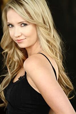 Official profile picture of Lindsay Selles