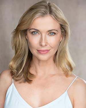 Official profile picture of Linette Beaumont