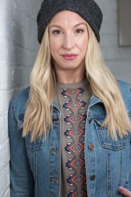 Official profile picture of Lisa DeRoberts