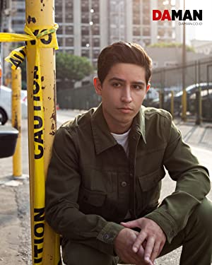 Official profile picture of Lorenzo James Henrie