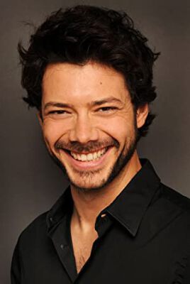 Official profile picture of Álvaro Morte