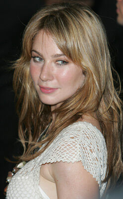 Official profile picture of Lynn Collins