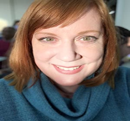 Official profile picture of Lynn Farrell