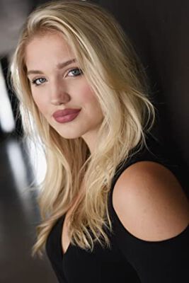 Official profile picture of Lynnea Smith