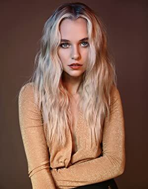 Official profile picture of Madison Iseman