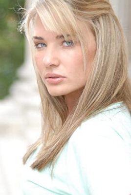 Official profile picture of Mandy Lee Rubio