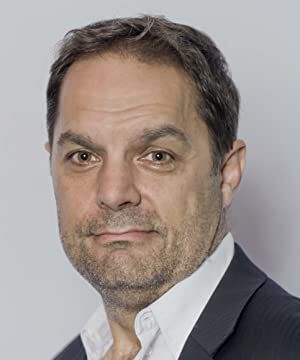 Official profile picture of Mark Robert Walters