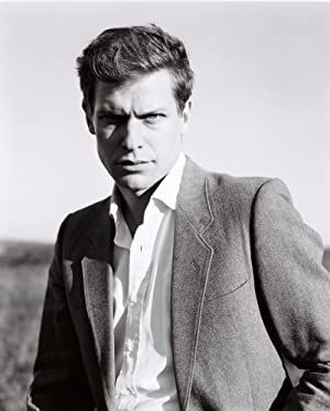 Official profile picture of Max Bennett