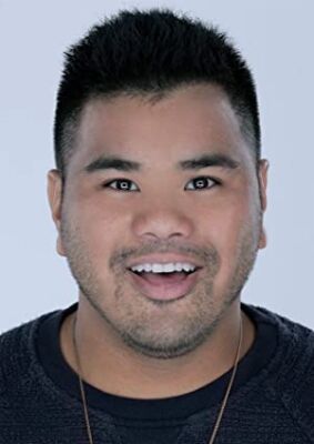 Official profile picture of Maxwell Peters