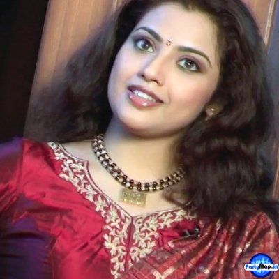 Photo of Meena at a concert