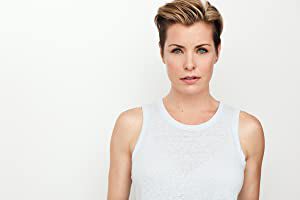 Official profile picture of Meg Gillentine