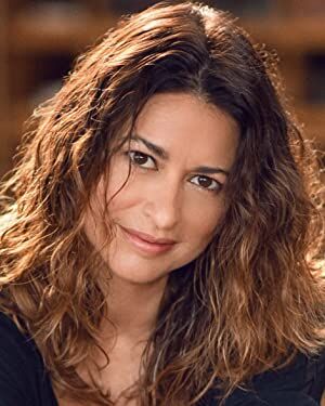 Official profile picture of Melanie Bond