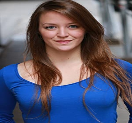 Official profile picture of Melanie Scamfer