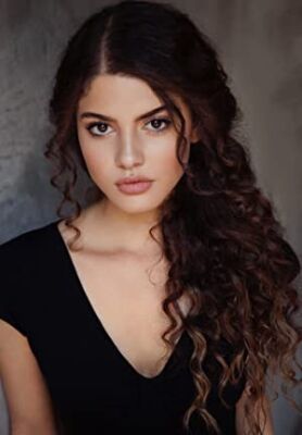 Official profile picture of Mellany Barros