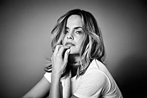 Official profile picture of Mena Suvari
