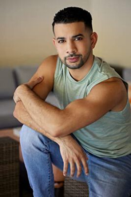 Official profile picture of Miguel Luciano