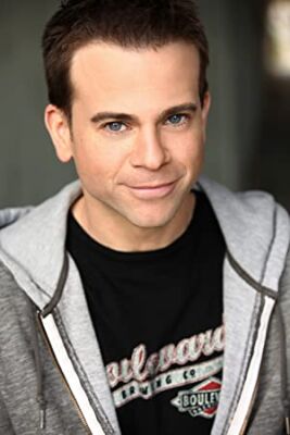 Official profile picture of Mikey Kelley