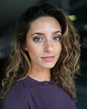 Official profile picture of Miriam Moss
