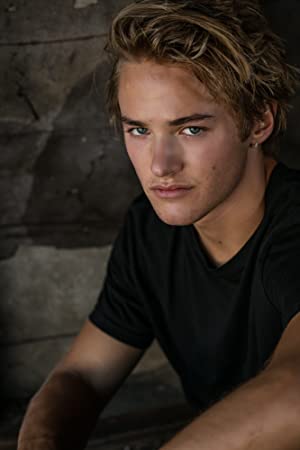 Official profile picture of Mitchell Hoog