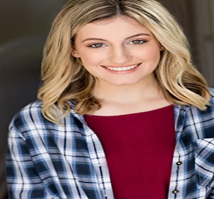 Official profile picture of Molly Hargrave