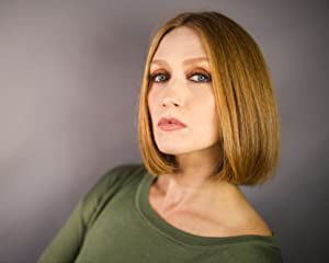 Official profile picture of Molly Miller