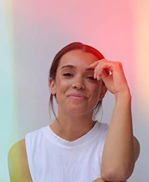 Official profile picture of Molly Mitchell