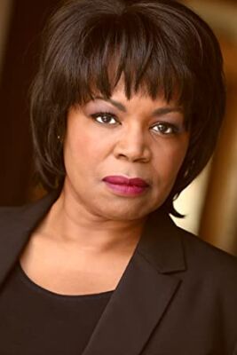 Official profile picture of Monique Edwards