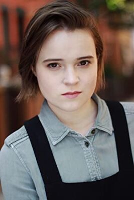 Official profile picture of Nadia Alexander