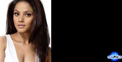 Photo of Neetu Chandra at a show