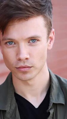 Official profile picture of Nicholas Harsin