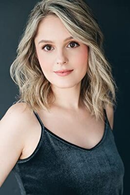 Official profile picture of Nicole Stawikowski