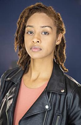 Official profile picture of Nikki G. Hewitt