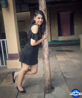 Official profile picture of Niti Taylor