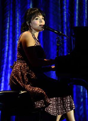 Official profile picture of Norah Jones