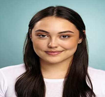 Official profile picture of Olivia Kate Iatridis