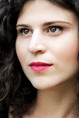 Official profile picture of Olivia Stambouliah