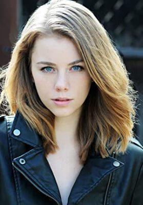 Official profile picture of Paige Simons