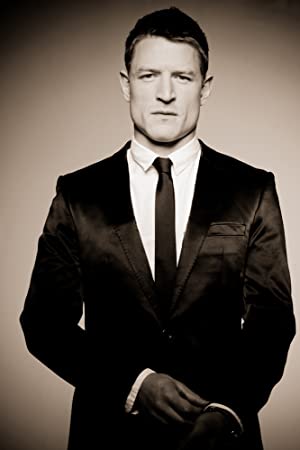 Official profile picture of Philip Winchester