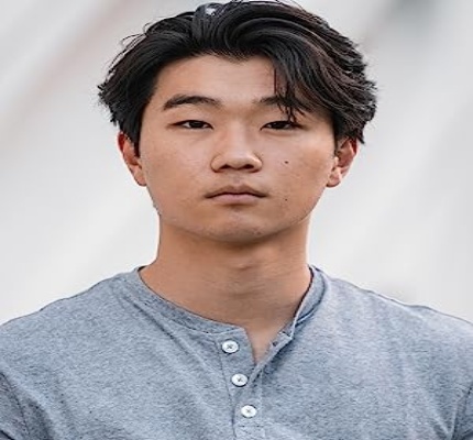 Official profile picture of Phinehas Yoon