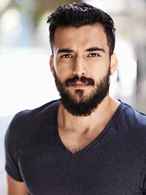 Official profile picture of Phoenix Raei