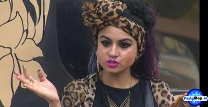 Photo of Priya Malik at a concert