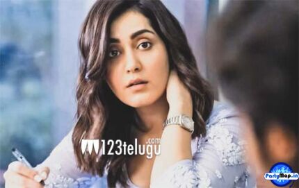 Photo of Raashi Khanna at a concert