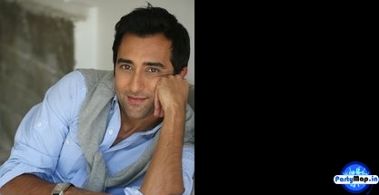 Photo of Rahul Khanna at a concert