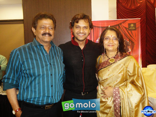 Photo of Ramesh Bhatkar at a concert