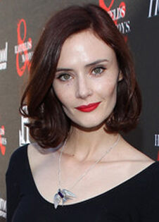 Official profile picture of Rebecca Calder