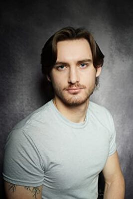 Official profile picture of Reid Davis